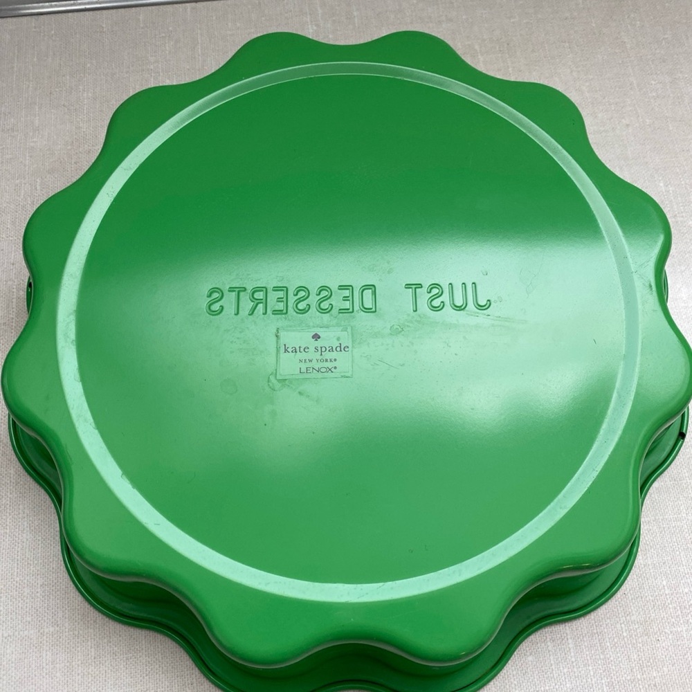 Just‎ Desserts by Kate Spade New York LENOX collaboration Green Cake Pan
